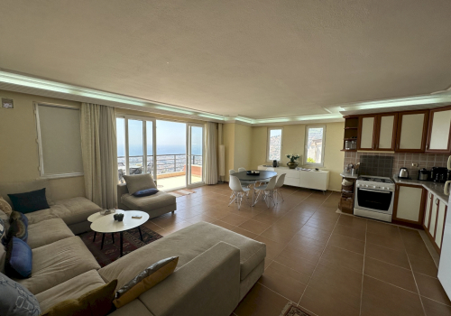 Havedukkert 240m² med Privat Pool