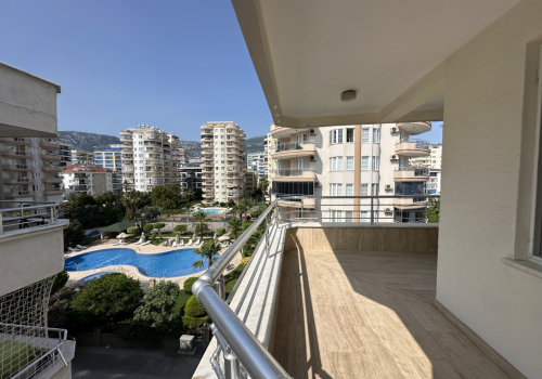 Møbleret lejlighed til salg i Mahmutlar, Alanya