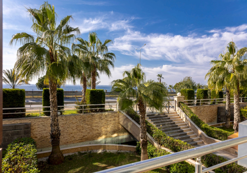 Moda Residence - Duplex med have ved stranden til salg