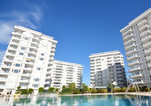 Eksklusiv lejlighed ved stranden i Tosmur, Alanya