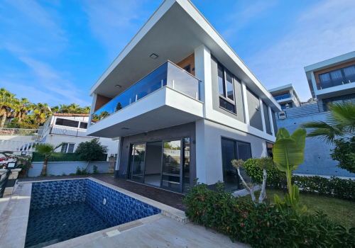 Luksuriøse 4+1 private villaer til salg i Kargıcak